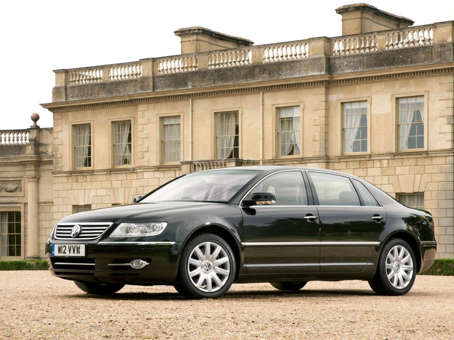  Volkswagen Phaeton W12 2007 года  (UK) (фото 11 из 16)